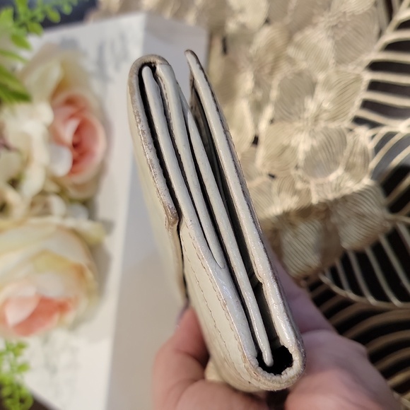 Authentic Gucci Guccisima wallet - Picture 3 of 13